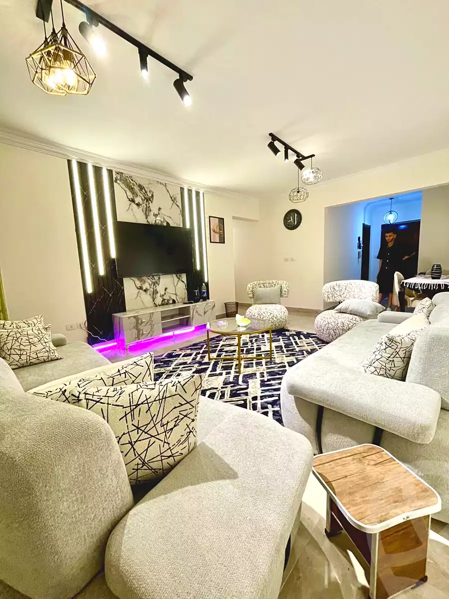 https://aqarmap.com.eg/en/listing/7298295-for-rent-cairo-el-sheikh-zayed-city-compounds-jn-2