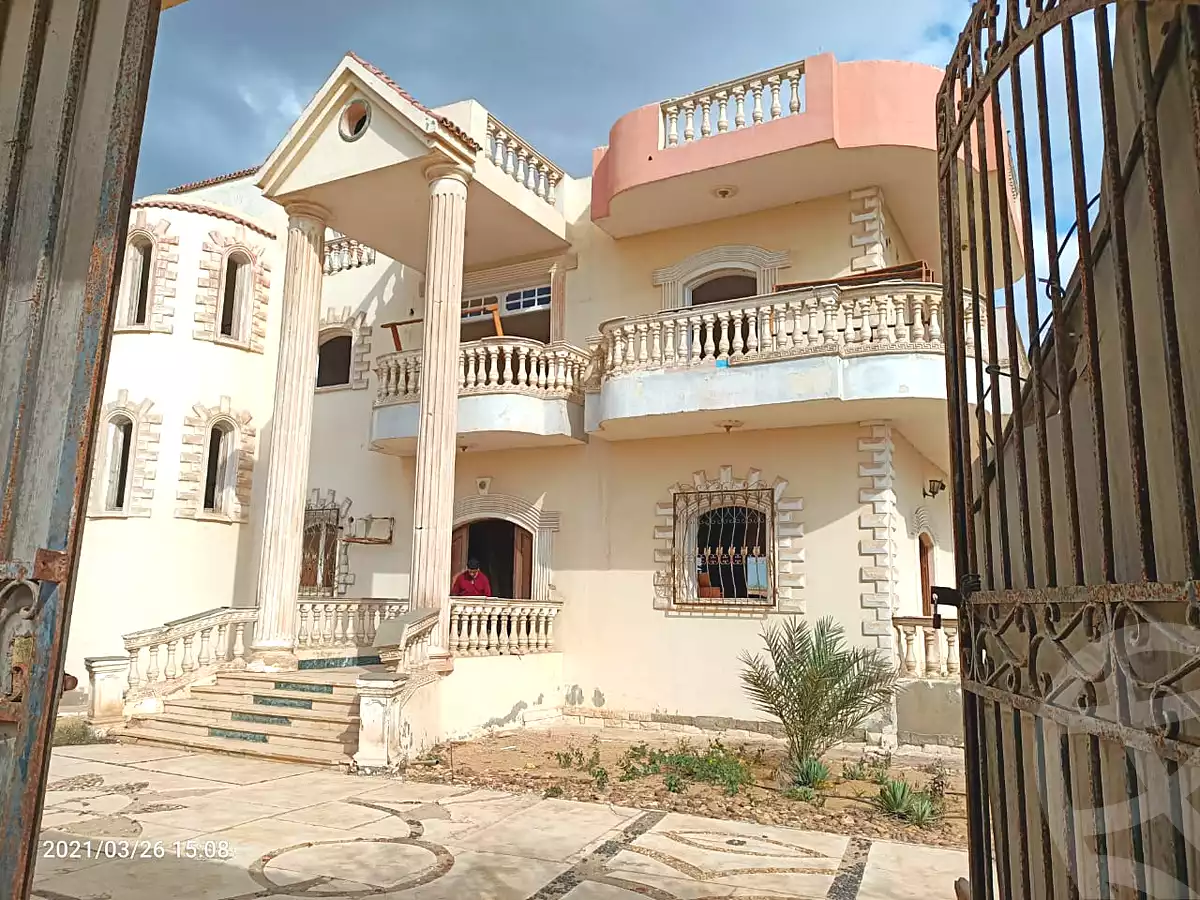 فيلا بـ٨ غرف نوم في الريف الاوربي، صورة ٢٥ من ٢٧