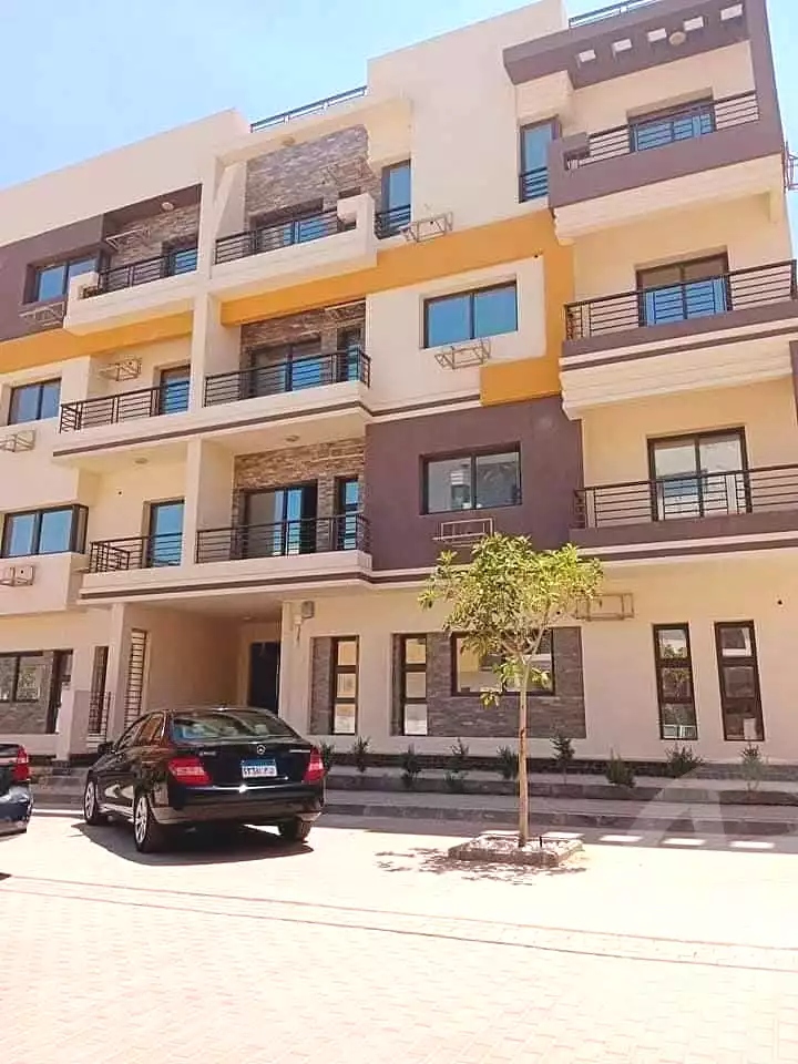 3 BR Duplex in Talah, photo 5 of 9