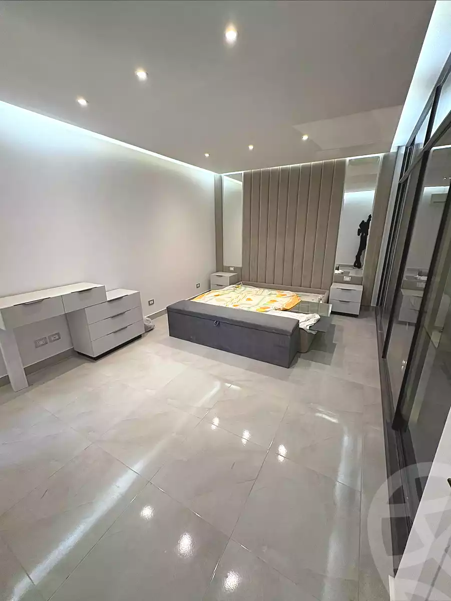https://aqarmap.com.eg/en/listing/7298467-for-sale-cairo-new-cairo-lrhb-city-phase-2-amr-ibn-el-aas-st