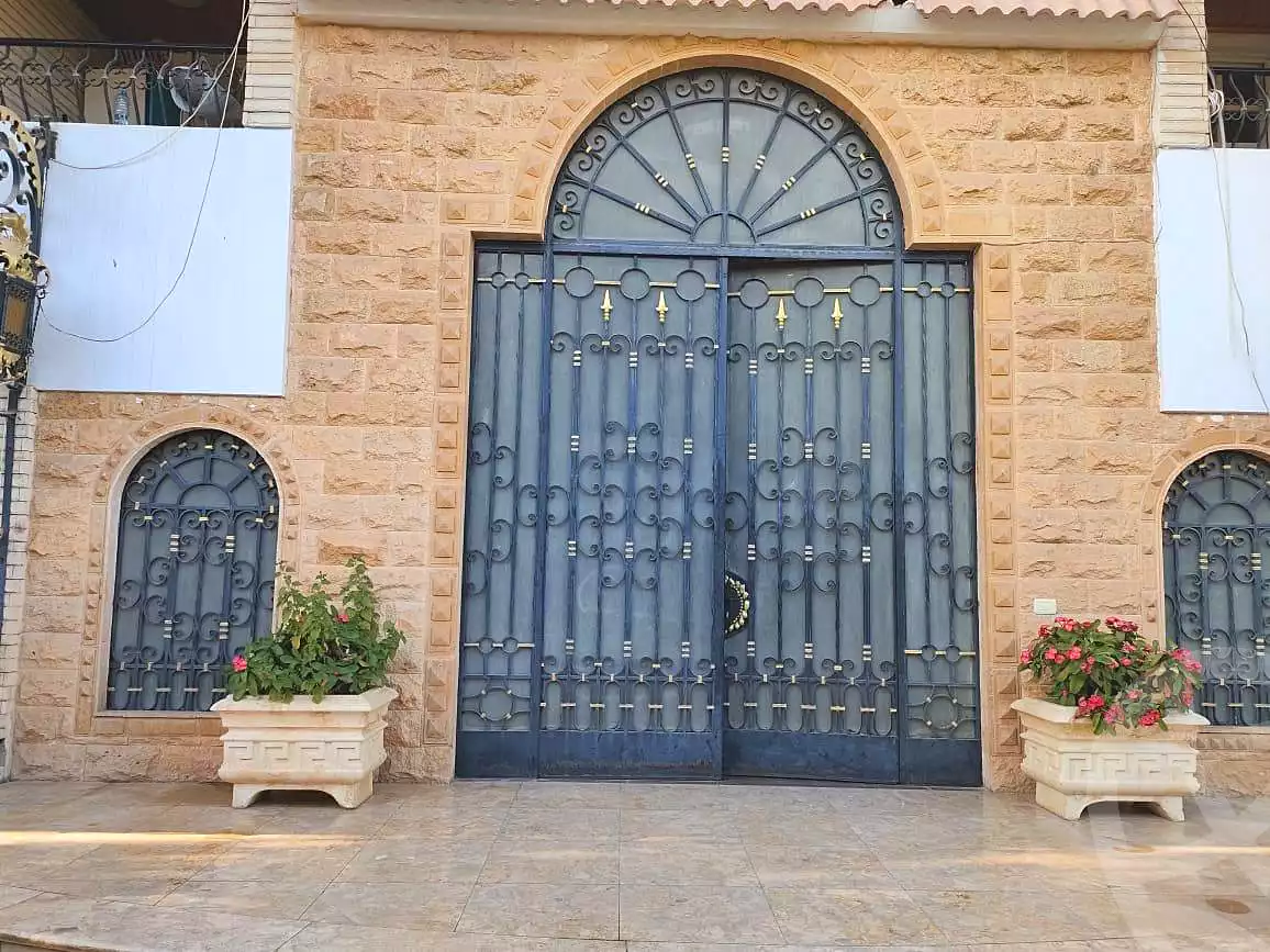 5 BR Villa in Al Rabwa, photo 13 of 36