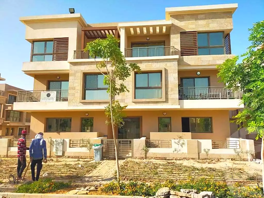https://aqarmap.com.eg/ar/listing/7298729-for-sale-cairo-new-cairo-compounds-tag-city-shalya-taj-city