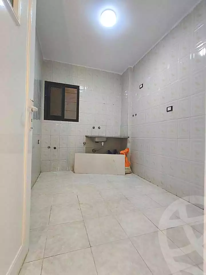 https://aqarmap.com.eg/ar/listing/7298765-for-sale-alexandria-al-agamy-shataa-el-nakheel