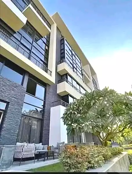 https://aqarmap.com.eg/ar/listing/7298875-for-sale-cairo-new-cairo-compounds-the-crest-compound-il-cazar