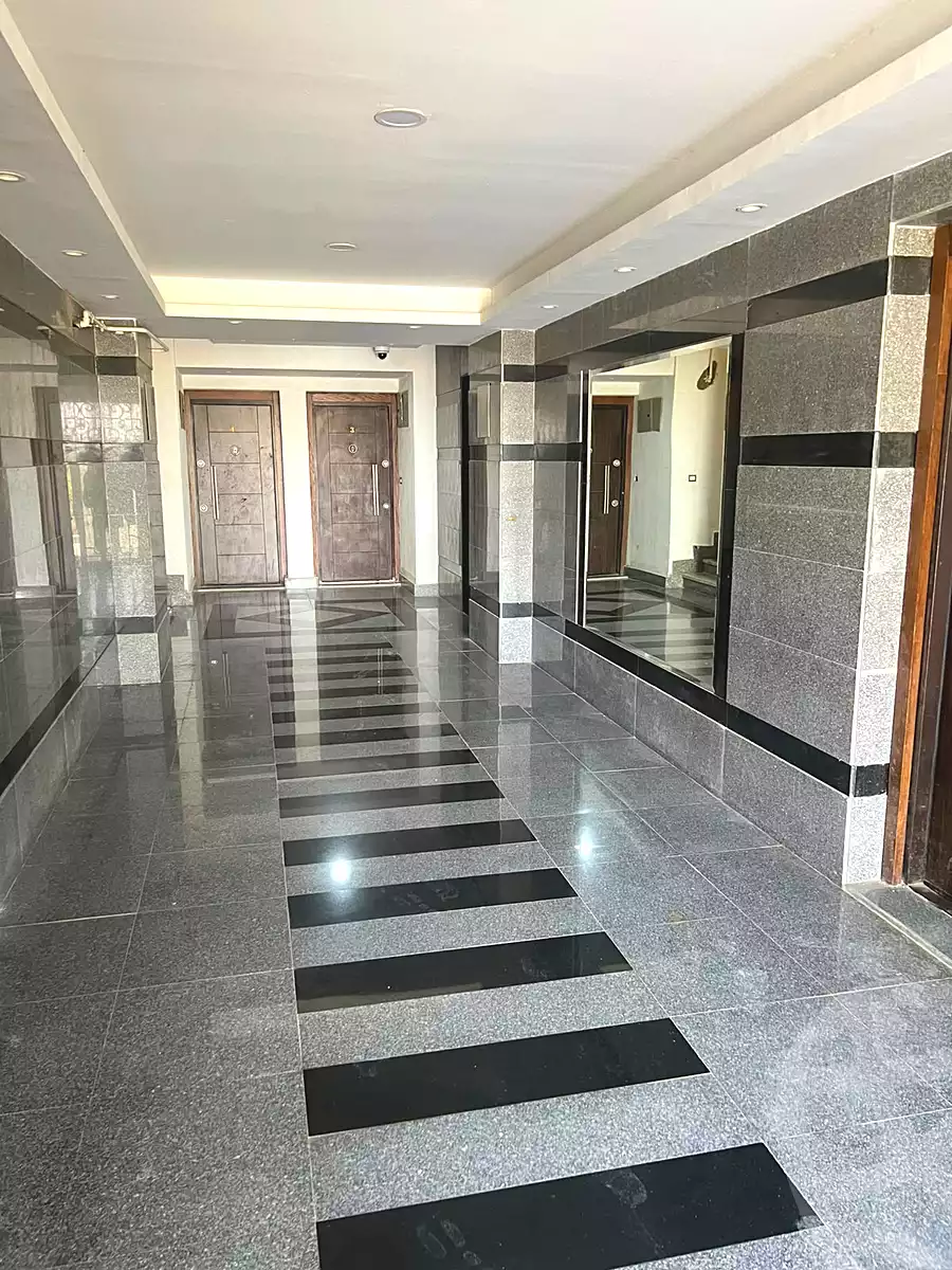 https://aqarmap.com.eg/en/listing/7299037-for-sale-cairo-new-cairo-compounds-garden-heights-compound