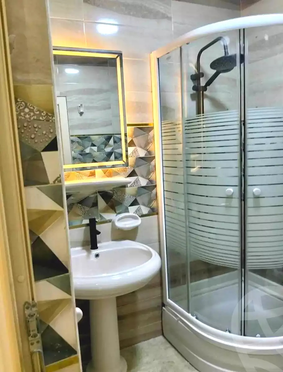 https://aqarmap.com.eg/ar/listing/7299372-for-sale-alexandria-al-agamy-bw-ywsf