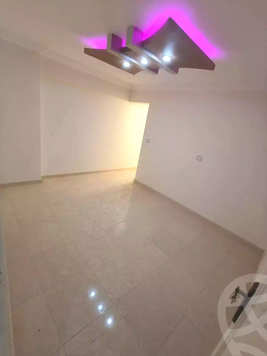 https://aqarmap.com.eg/ar/listing/7299470-for-sale-alexandria-lsywf-el-falki