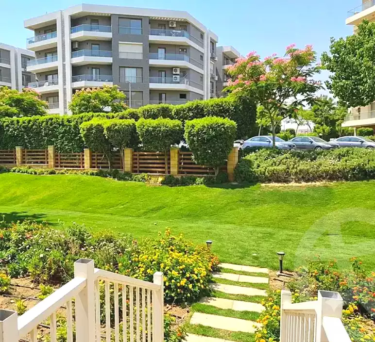 https://aqarmap.com.eg/ar/listing/7300993-for-sale-cairo-new-cairo-compounds-tag-city-shalya-taj-city