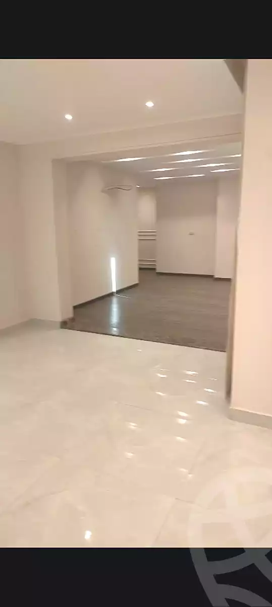 https://aqarmap.com.eg/ar/listing/7301165-for-rent-cairo-new-cairo-compounds-mountain-view-hyde-park