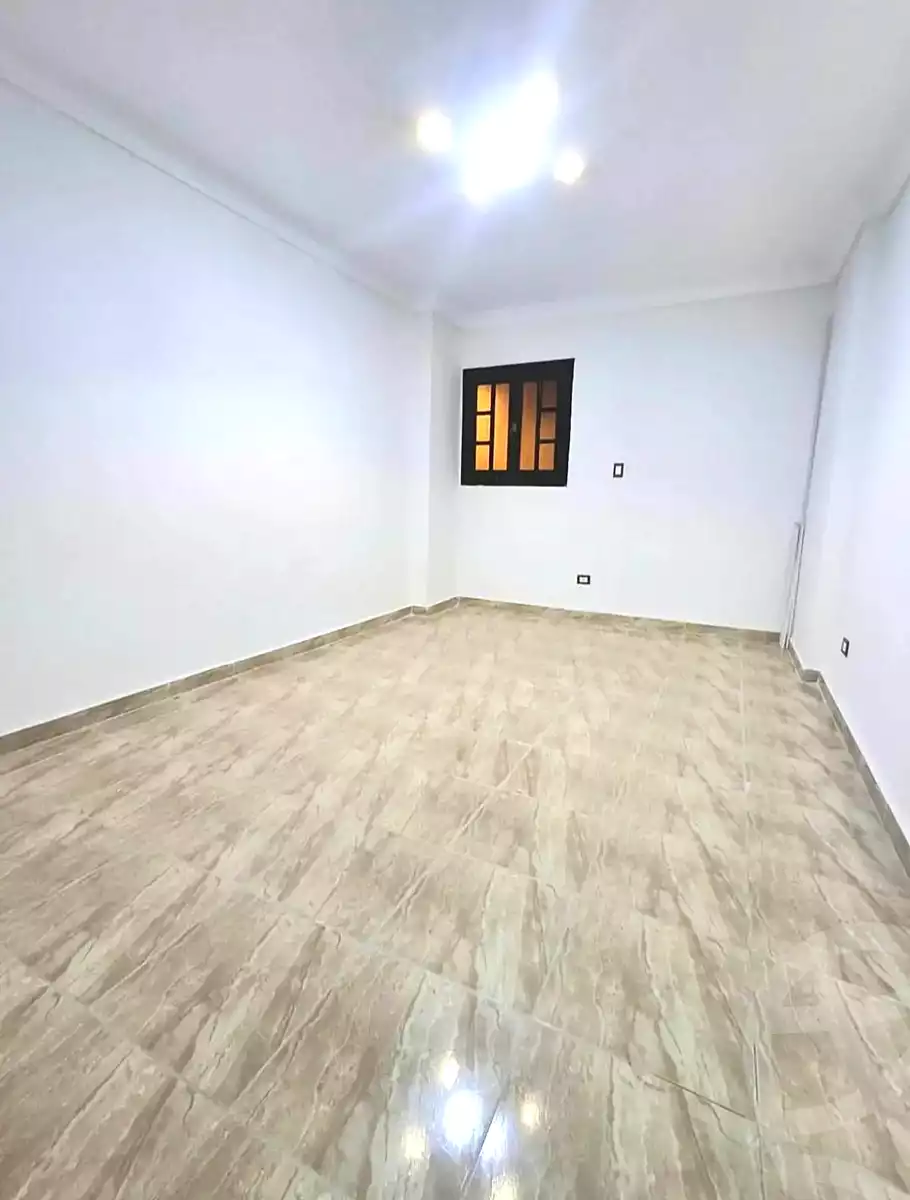 https://aqarmap.com.eg/ar/listing/7301726-for-sale-alexandria-el-asafra-shr-45
