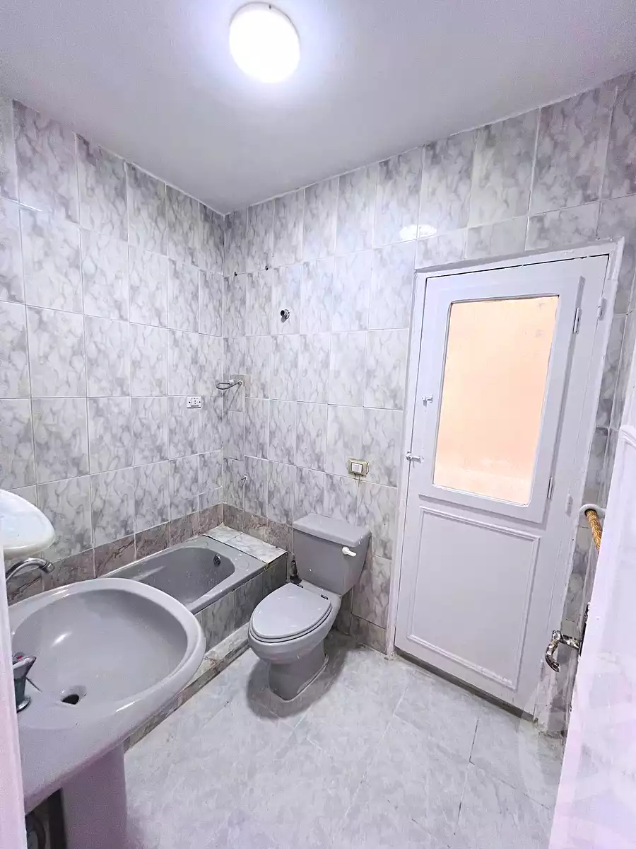https://aqarmap.com.eg/en/listing/7301893-for-sale-alexandria-al-agamy-shataa-el-nakheel