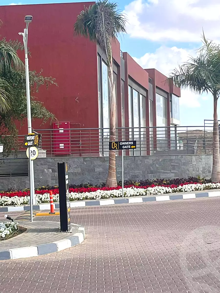 https://aqarmap.com.eg/ar/listing/7301858-for-sale-cairo-el-sheikh-zayed-city-compounds-continental-residence