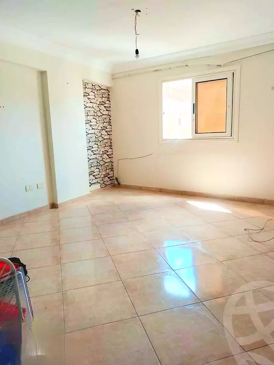 https://aqarmap.com.eg/ar/listing/7301975-for-sale-alexandria-sydy-bshr-sydy-bshr-bhry-gamal-abd-el-nasir-st