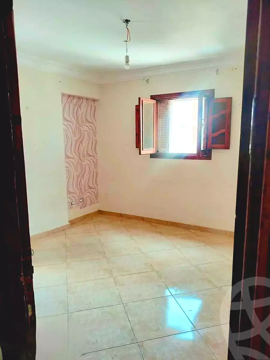 https://aqarmap.com.eg/ar/listing/7301975-for-sale-alexandria-sydy-bshr-sydy-bshr-bhry-gamal-abd-el-nasir-st