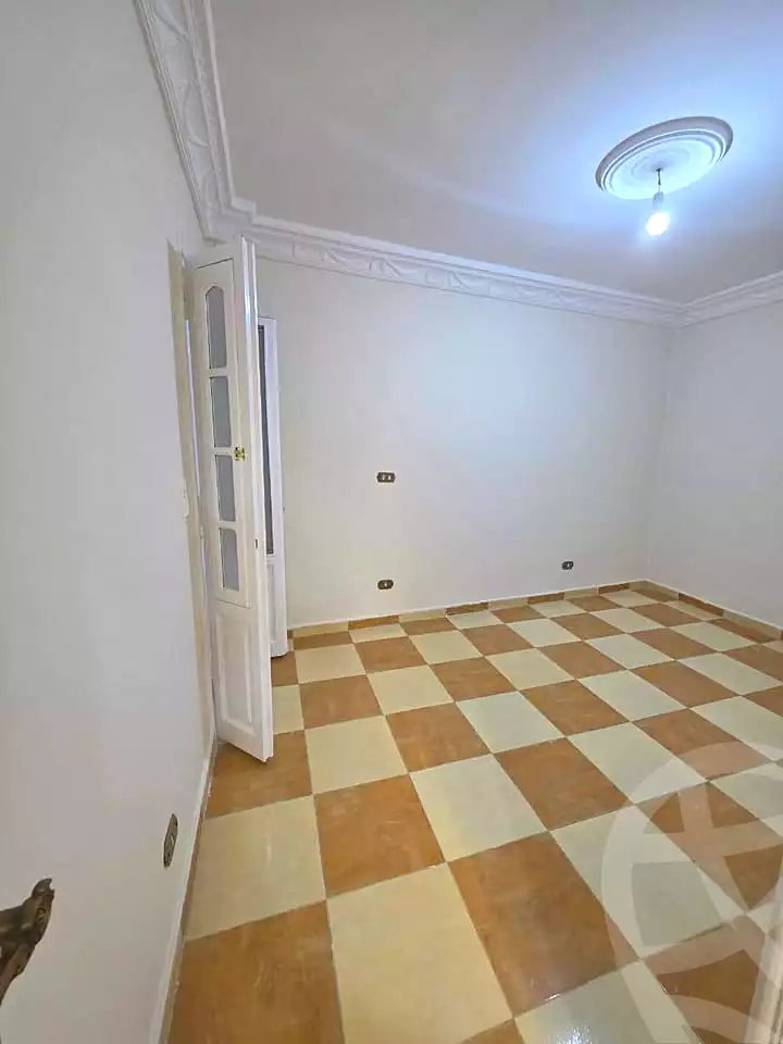 https://aqarmap.com.eg/en/listing/7302405-for-sale-alexandria-sydy-bshr-sydy-bshr-bhry
