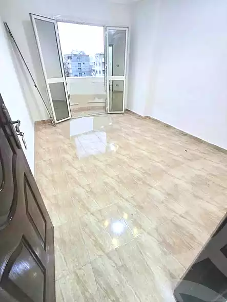 https://aqarmap.com.eg/ar/listing/7302530-for-sale-alexandria-el-asafra-shr-45