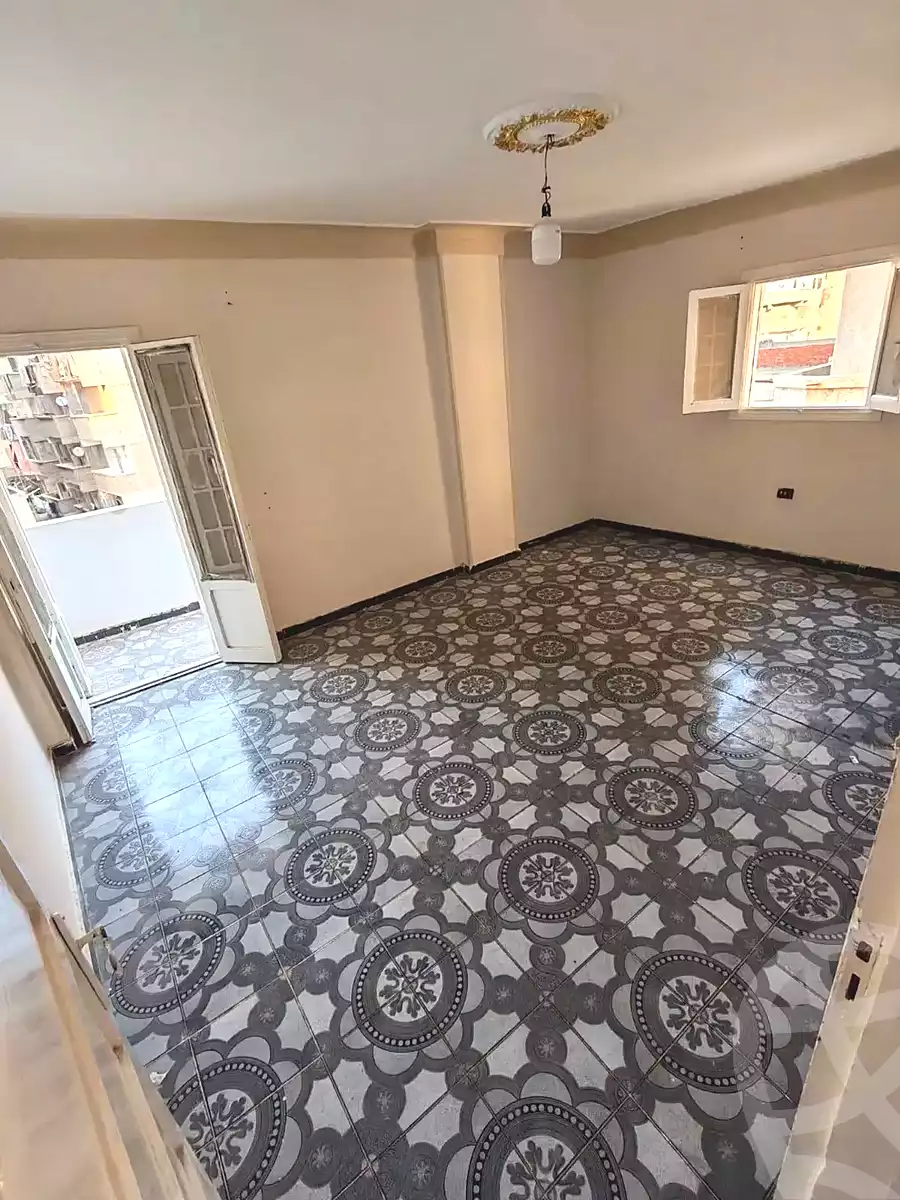https://aqarmap.com.eg/en/listing/7302861-for-sale-alexandria-al-agamy-el-hanouvel-kasr-al-quiri-st-1