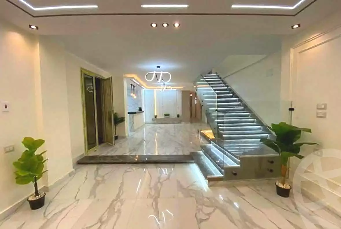 https://aqarmap.com.eg/en/listing/7303069-for-sale-cairo-new-cairo-compounds-sarai-esse-residence-sarai