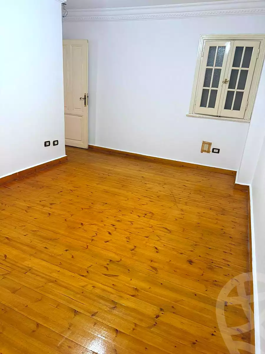https://aqarmap.com.eg/ar/listing/7303305-for-rent-alexandria-lauran-shr-srhnk