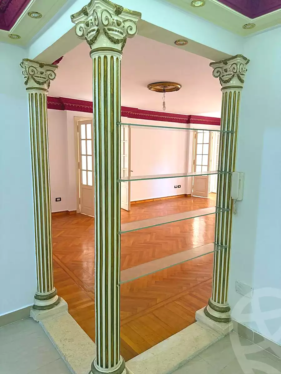 https://aqarmap.com.eg/ar/listing/7303305-for-rent-alexandria-lauran-shr-srhnk