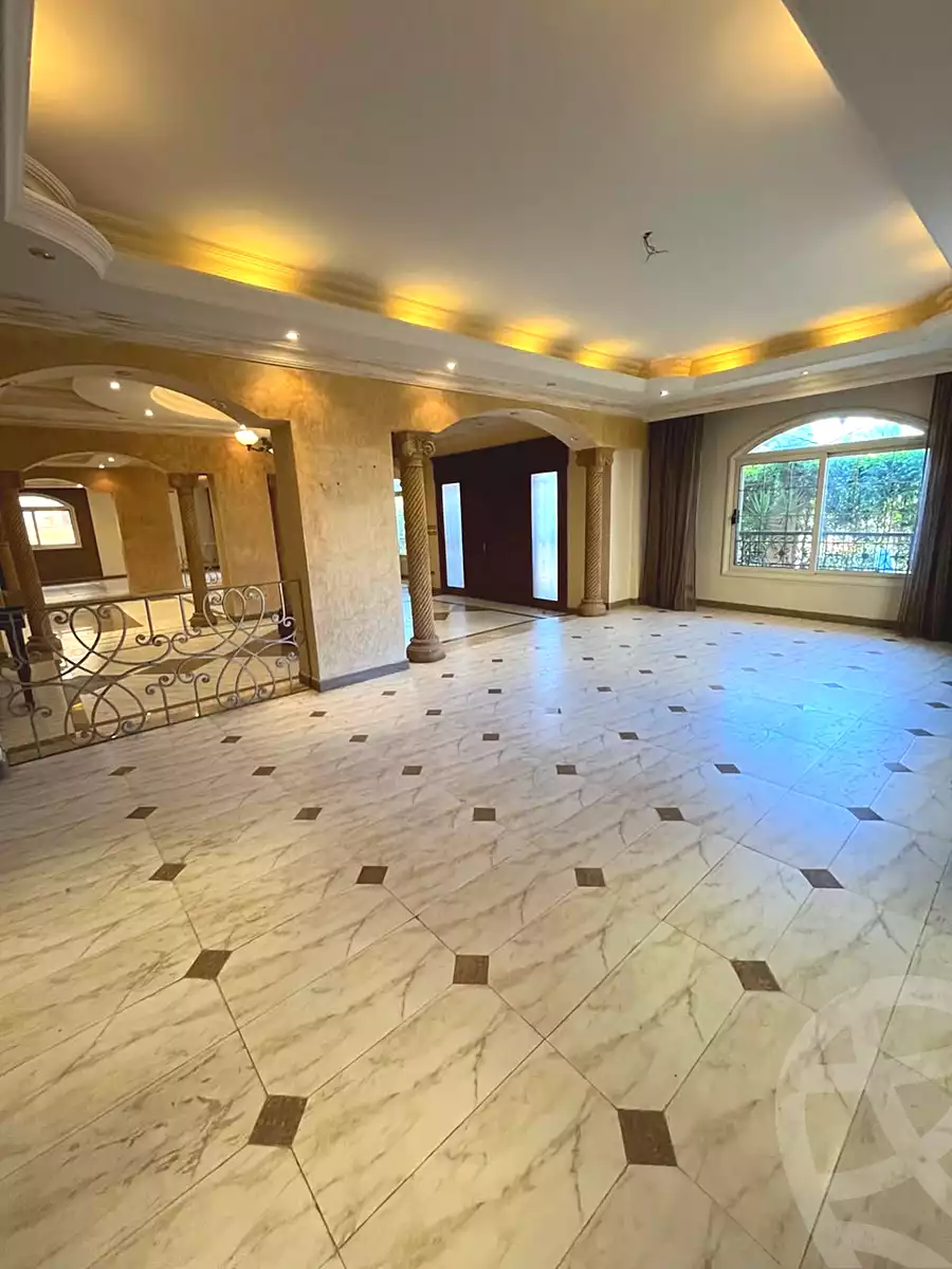 https://aqarmap.com.eg/ar/listing/7303848-for-sale-cairo-new-cairo-ganob-el-akadamiya-south-academy-a-zaid-ebn-haretha-st