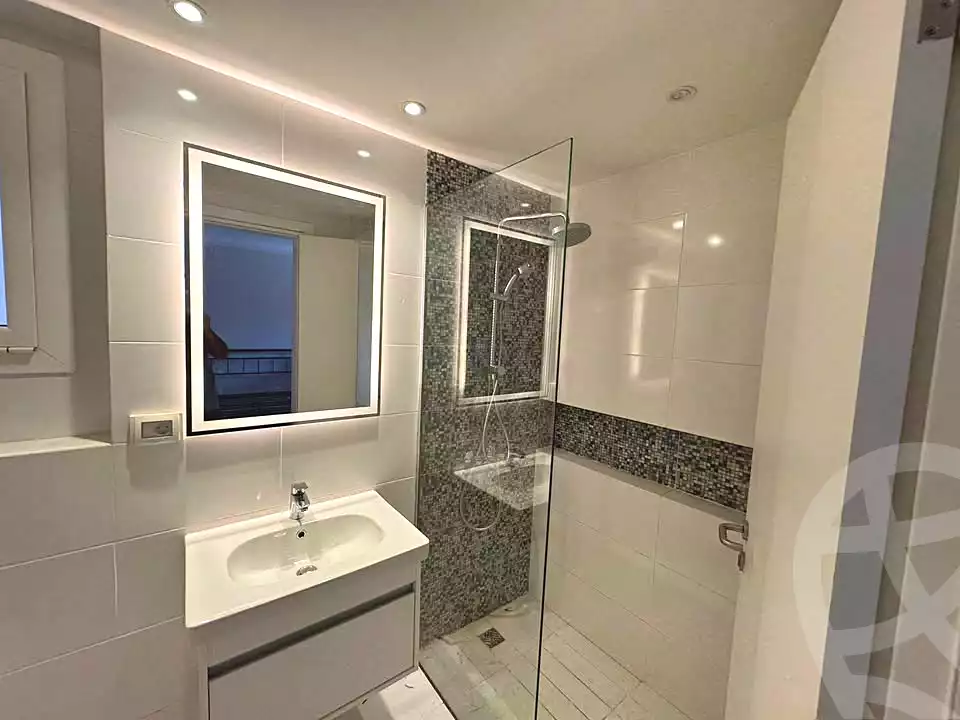 https://aqarmap.com.eg/en/listing/7303996-for-sale-cairo-new-cairo-compounds-sarai-elan-sarai-compound