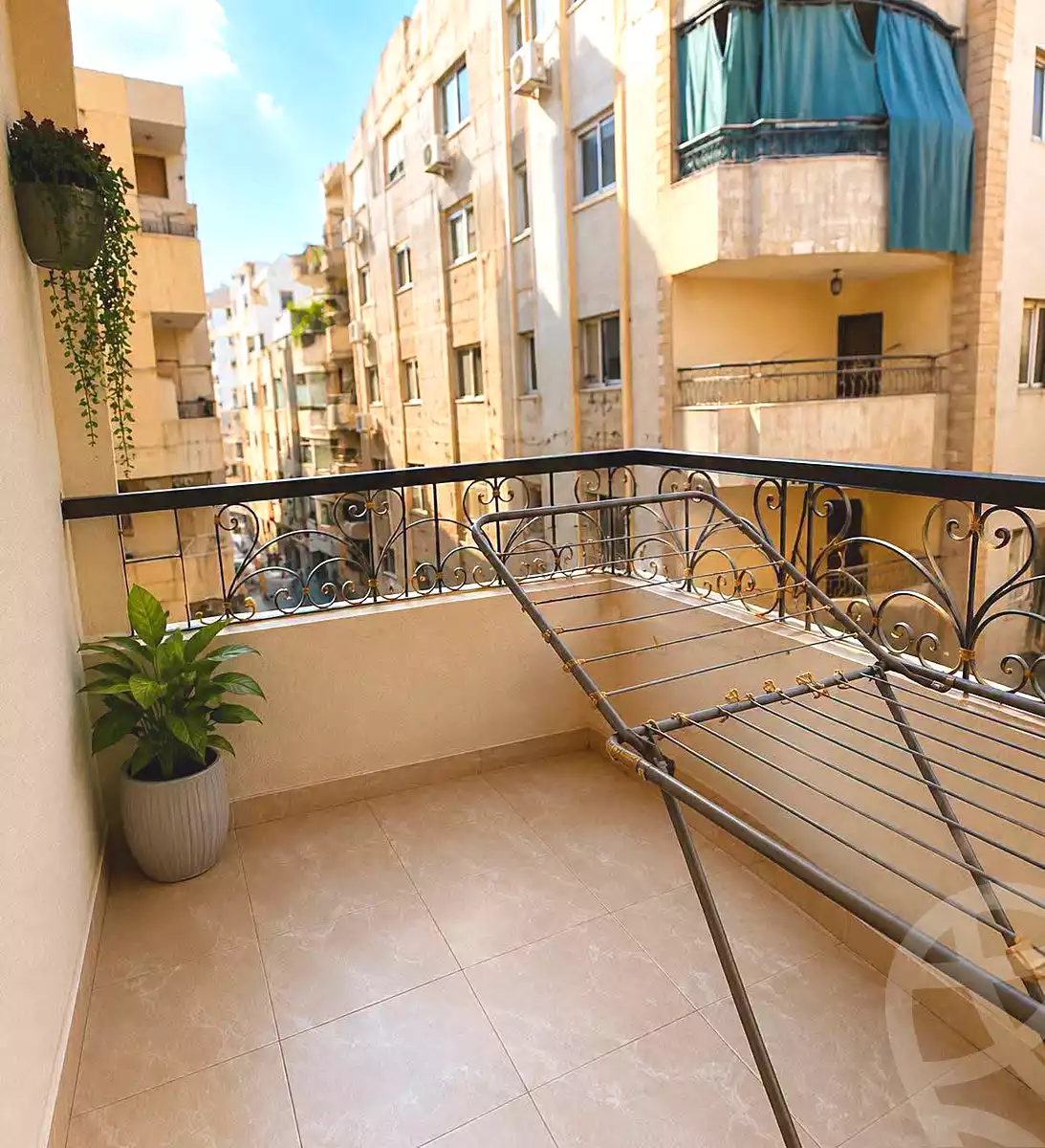 https://aqarmap.com.eg/en/listing/7304383-for-sale-cairo-faisal-el-matbeaa-amr-ibn-al-aas-st