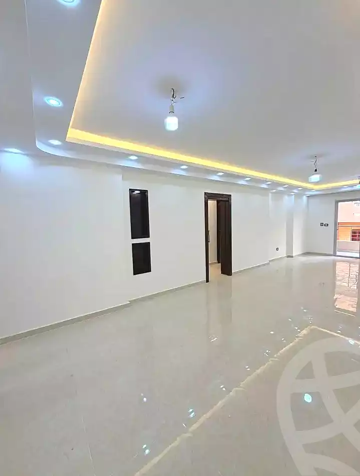 https://aqarmap.com.eg/en/listing/7304428-for-sale-alexandria-stanley-abd-el-aziz-fahmy-st