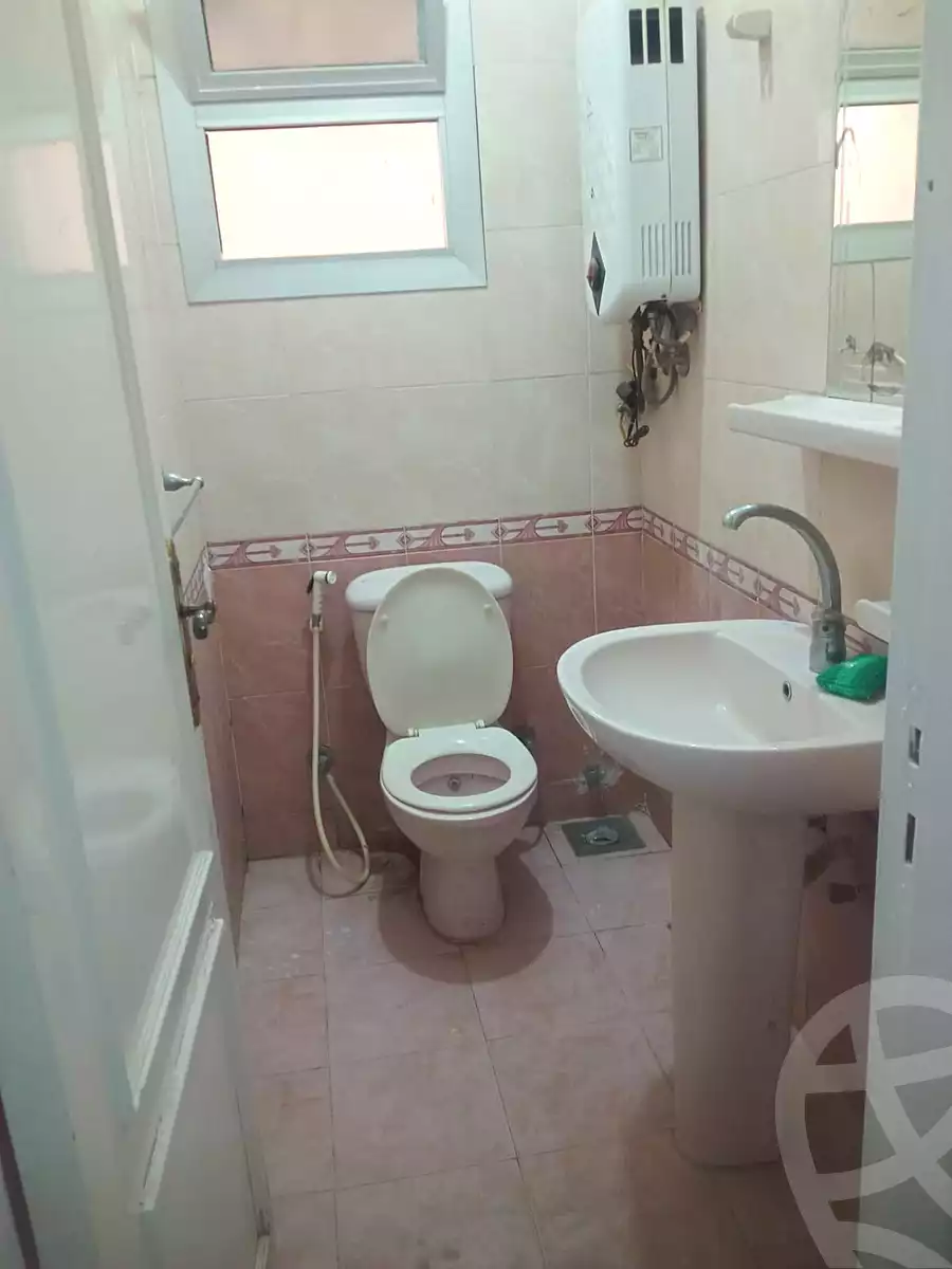 https://aqarmap.com.eg/ar/listing/7304595-for-rent-cairo-new-cairo-ganob-el-akadamiya-south-academy-d-khaled-ibn-el-waleed-st