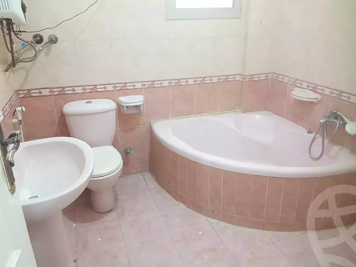 https://aqarmap.com.eg/ar/listing/7304595-for-rent-cairo-new-cairo-ganob-el-akadamiya-south-academy-d-khaled-ibn-el-waleed-st