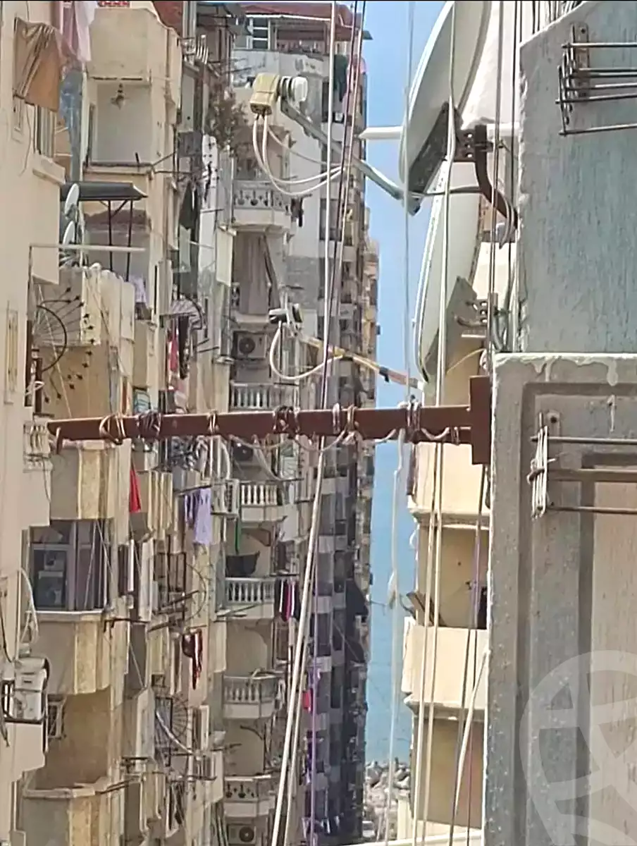 https://aqarmap.com.eg/ar/listing/7304596-for-sale-alexandria-sydy-bshr