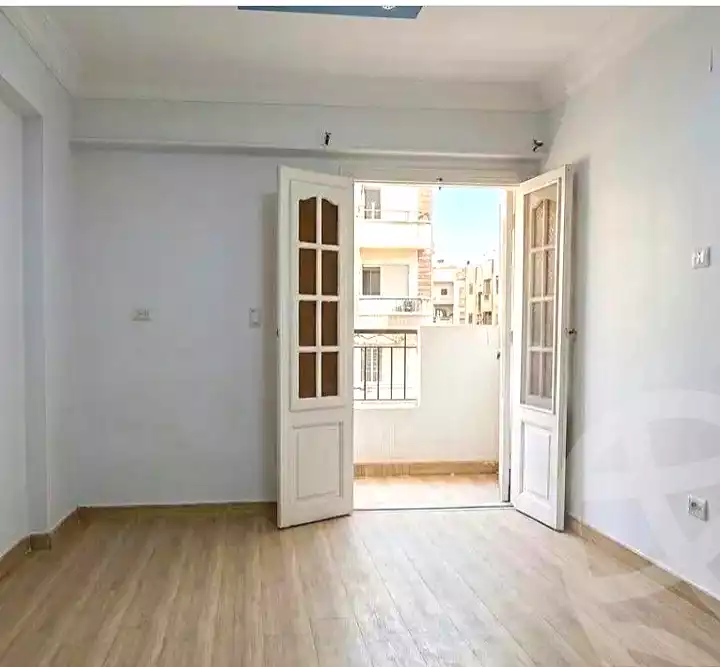 https://aqarmap.com.eg/ar/listing/7304988-for-sale-alexandria-miami-shr-jml-bd-lnsr