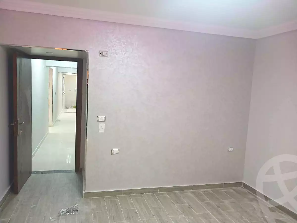 https://aqarmap.com.eg/ar/listing/7305094-for-sale-cairo-helwan-mostafa-fahmy-st
