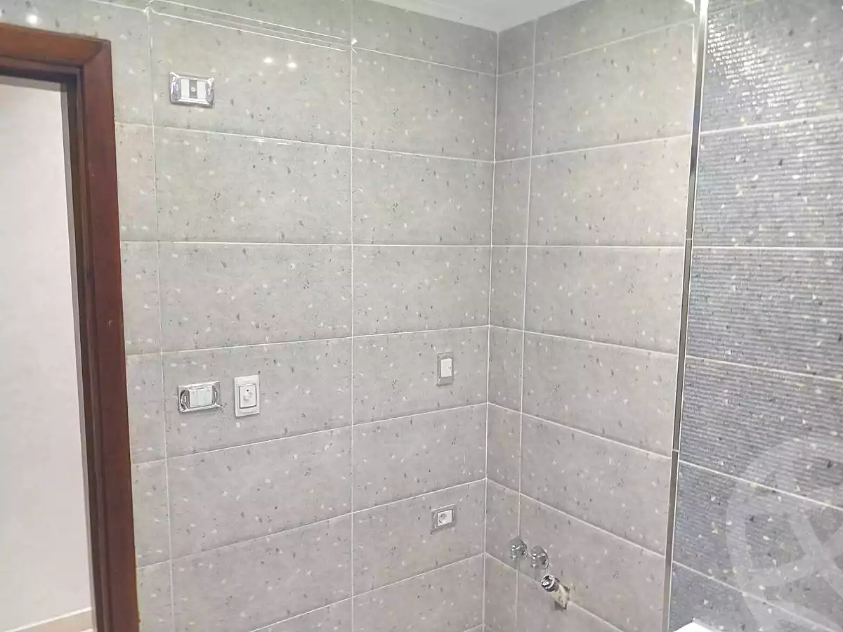 https://aqarmap.com.eg/ar/listing/7305094-for-sale-cairo-helwan-mostafa-fahmy-st