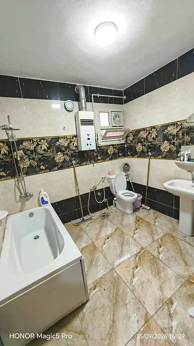 https://aqarmap.com.eg/en/listing/7305115-for-sale-cairo-helwan-sherif-st