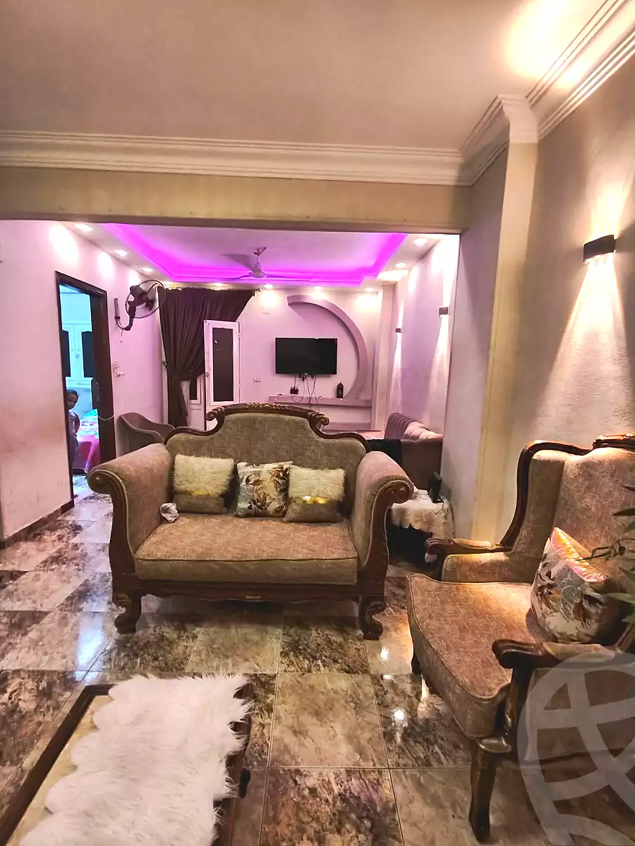 https://aqarmap.com.eg/en/listing/7305259-for-sale-cairo-helwan-hadayek-helwan-nile-corniche-st