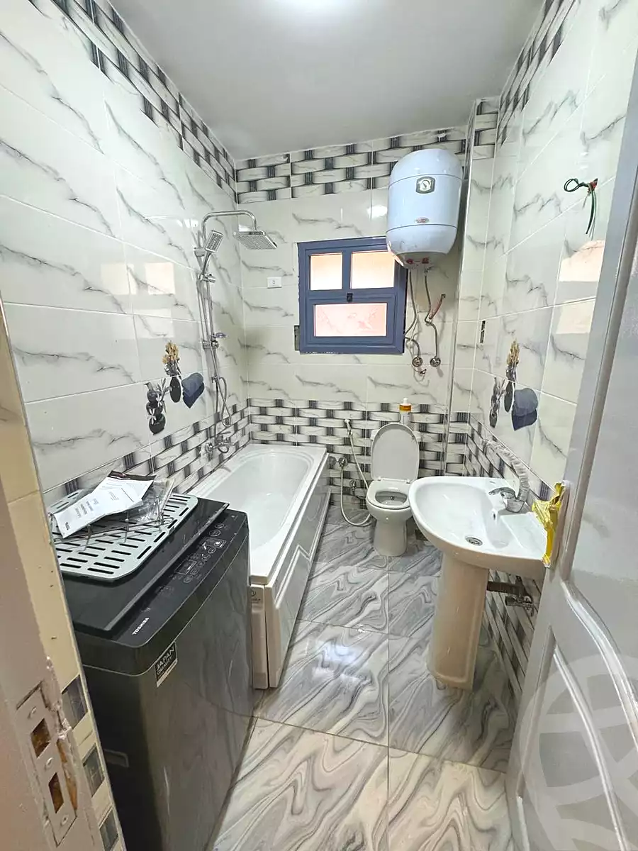 https://aqarmap.com.eg/ar/listing/7305482-for-rent-cairo-6th-of-october-el-ahyaa-neighborhood-1st
