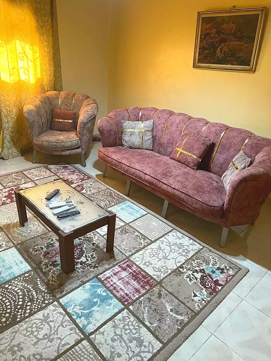 https://aqarmap.com.eg/ar/listing/7305636-for-rent-cairo-6th-of-october-el-ahyaa-neighborhood-1st
