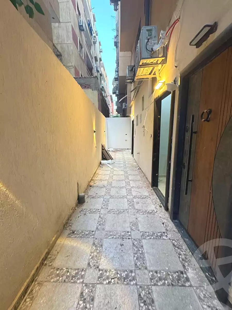 https://aqarmap.com.eg/ar/listing/7305622-for-sale-cairo-6th-of-october-el-ahyaa-neighborhood-2nd-generation-2000-st