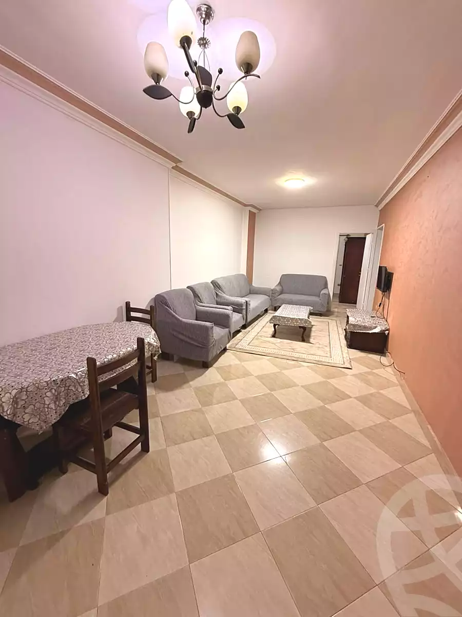 https://aqarmap.com.eg/ar/listing/7305643-for-rent-cairo-6th-of-october-el-ahyaa-neighborhood-1st