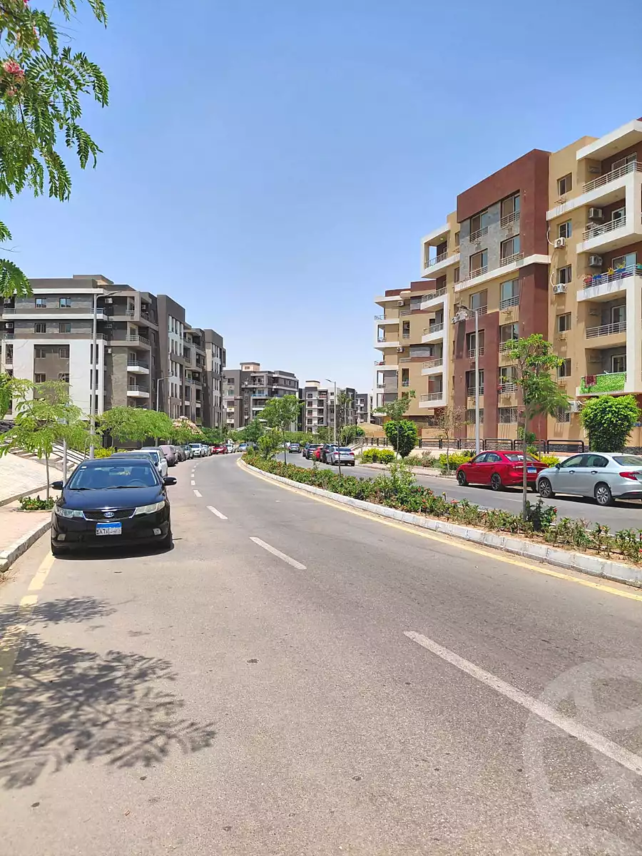 https://aqarmap.com.eg/ar/listing/7305740-for-rent-cairo-6th-of-october-compounds-jn-ktwbr