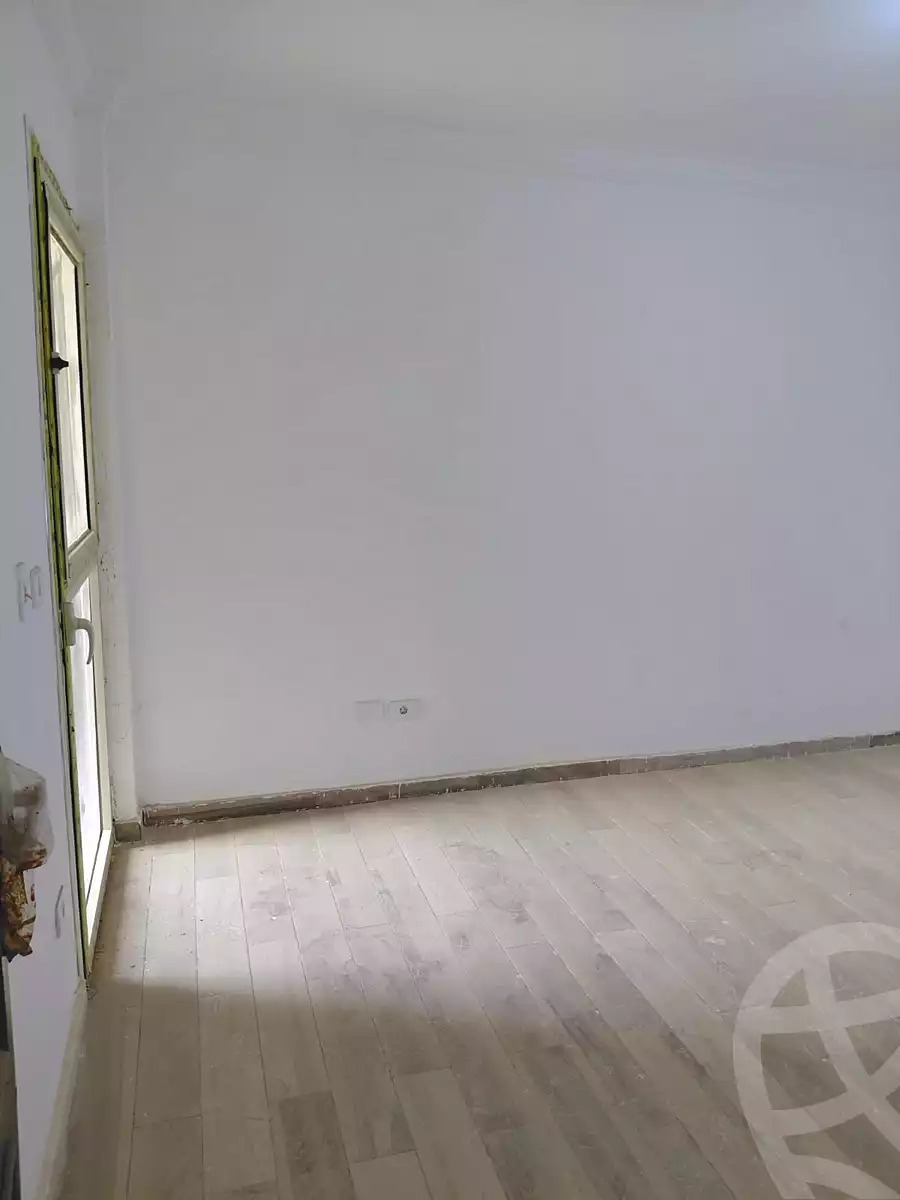 https://aqarmap.com.eg/en/listing/7305858-for-rent-cairo-6th-of-october-compounds-jn-ktwbr