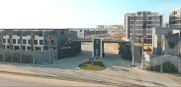 https://aqarmap.com.eg/ar/listing/7306144-for-sale-cairo-new-cairo-compounds-kmbwnd-kryk-twn-il-cazar