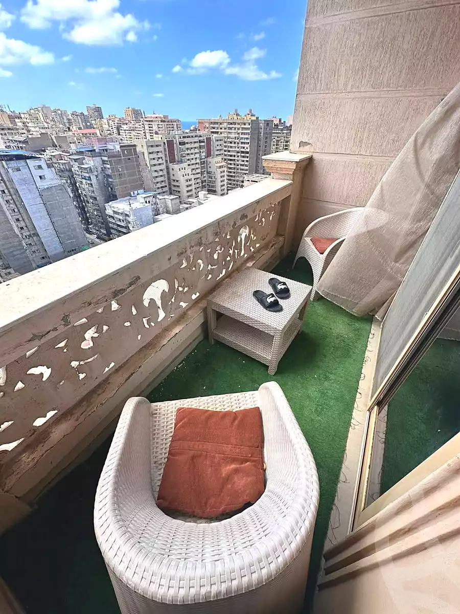 https://aqarmap.com.eg/ar/listing/7306305-for-rent-alexandria-zezenia