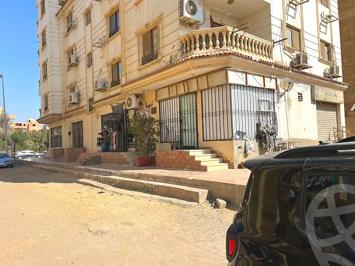 https://aqarmap.com.eg/en/listing/7306413-for-sale-cairo-6th-of-october-el-ahyaa-neighborhood-1st-al-maahad