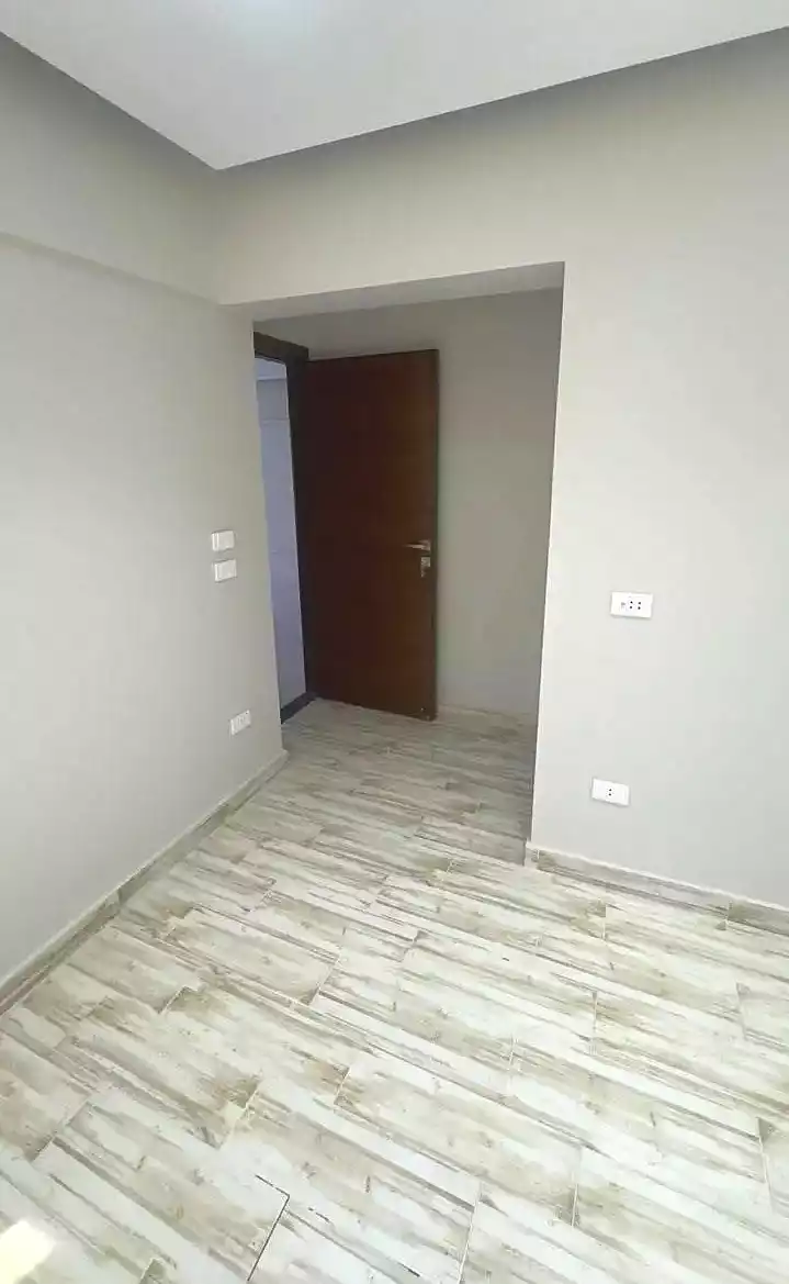 https://aqarmap.com.eg/en/listing/7306752-for-rent-alexandria-lsywf-gamila-city-compound