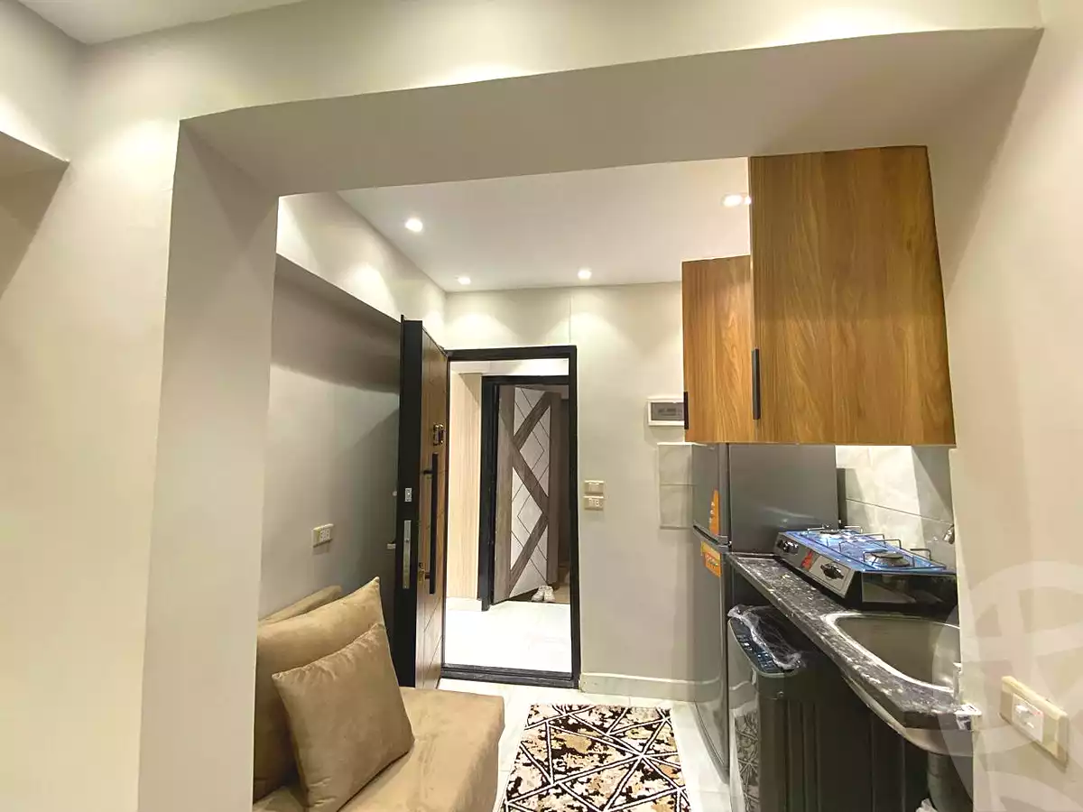 https://aqarmap.com.eg/ar/listing/7306831-for-sale-cairo-6th-of-october-el-ahyaa-neighborhood-2nd-divided-from-al-kafrawei-st