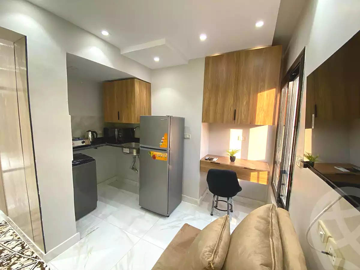 https://aqarmap.com.eg/ar/listing/7306831-for-sale-cairo-6th-of-october-el-ahyaa-neighborhood-2nd-divided-from-al-kafrawei-st