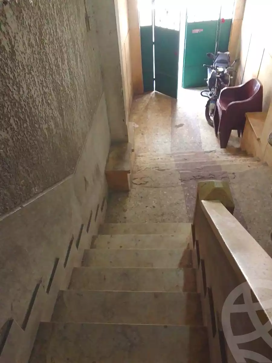 https://aqarmap.com.eg/en/listing/7307176-for-sale-alexandria-el-asafra-l-sfr-qbly-el-maahad-el-dini-st