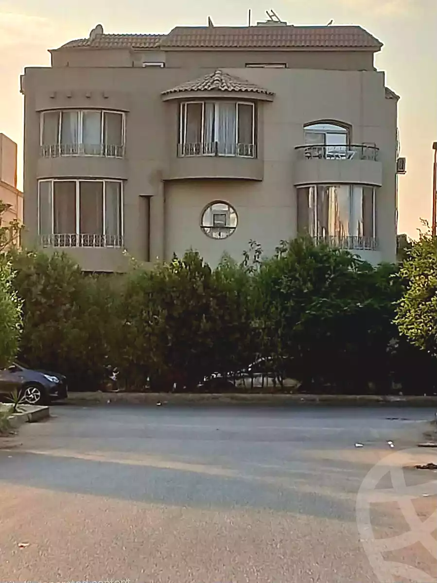 https://aqarmap.com.eg/ar/listing/7307343-for-sale-cairo-new-cairo-el-ahyaa-first-neighborhood-omar-ibn-abd-el-aziz-st
